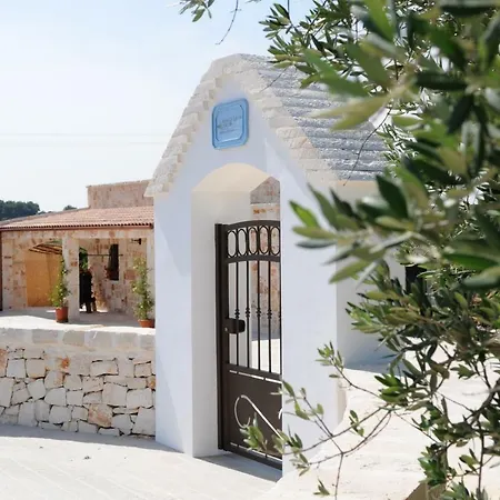 Il Borgo Delle Querce Fichi Piscina Privata Casa vacanze Martina Franca